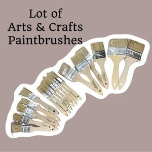 Arts & Craft Lovers!! Lot of 19 Paintbrushes of Various Sizes.. Offers Welcome!